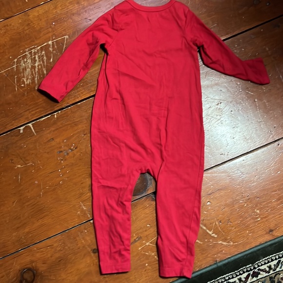 Free Hugs Gap one piece - Picture 2 of 5